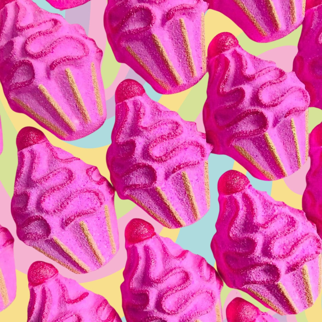 Cupcake Bath Bomb - Blueberry & Raspberry - 80g