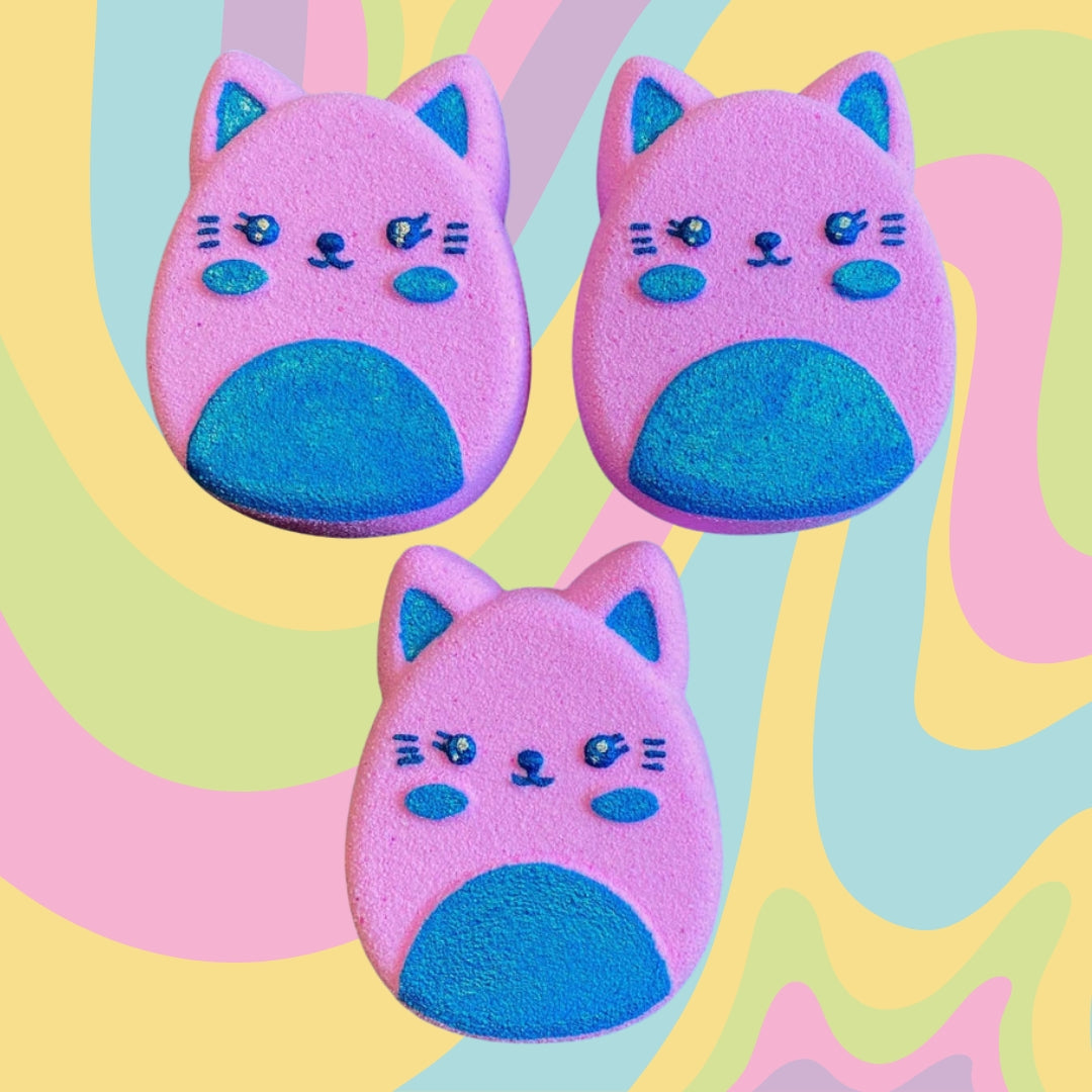 Kitty Cat Bath Bomb - Cherry - 140g